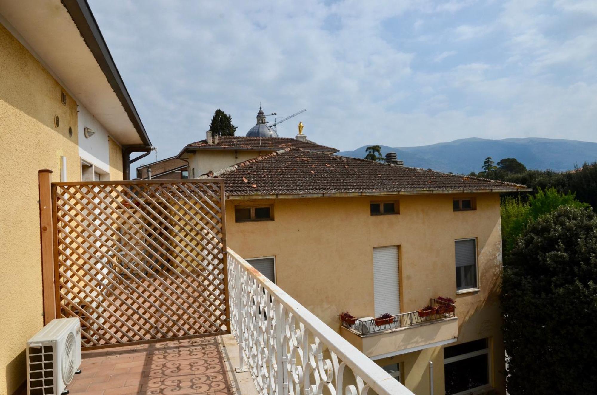 Assisi - Angelic Apartments Santa Maria Degli Angeli  Zewnętrze zdjęcie